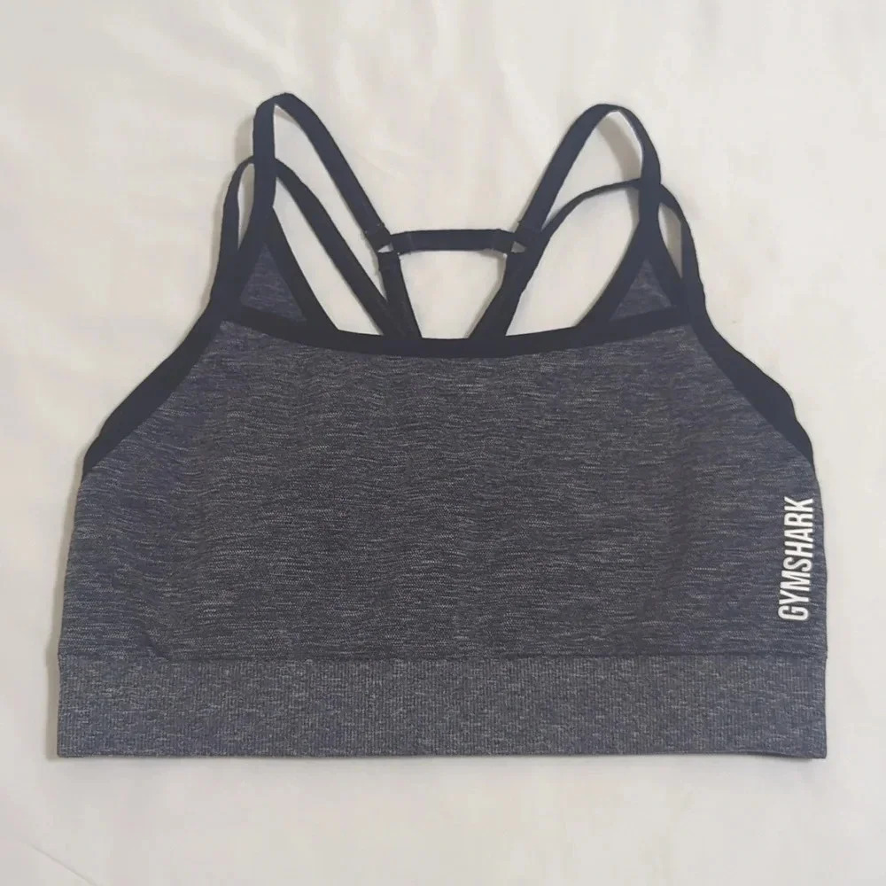 Gymshark Adapt Mark Seamless Sports Bra, Color Gray/Black Size M
